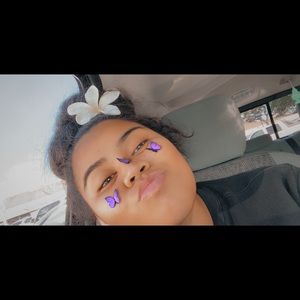 Meet your Posher, Roxanne